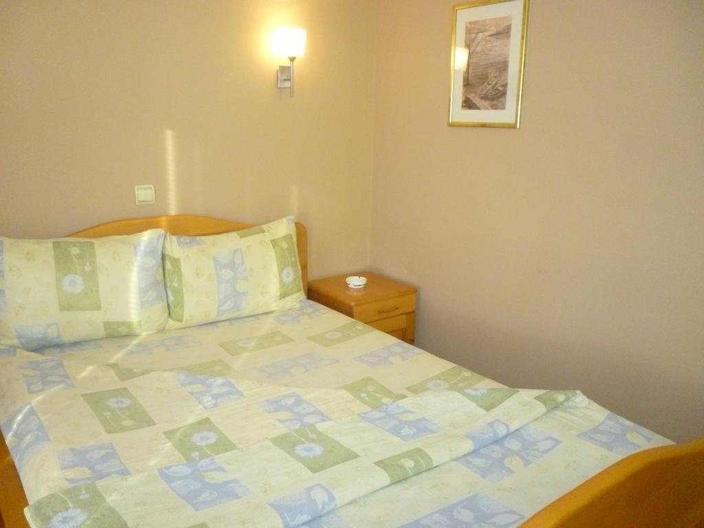 B&B Boem Požarevac Δωμάτιο φωτογραφία